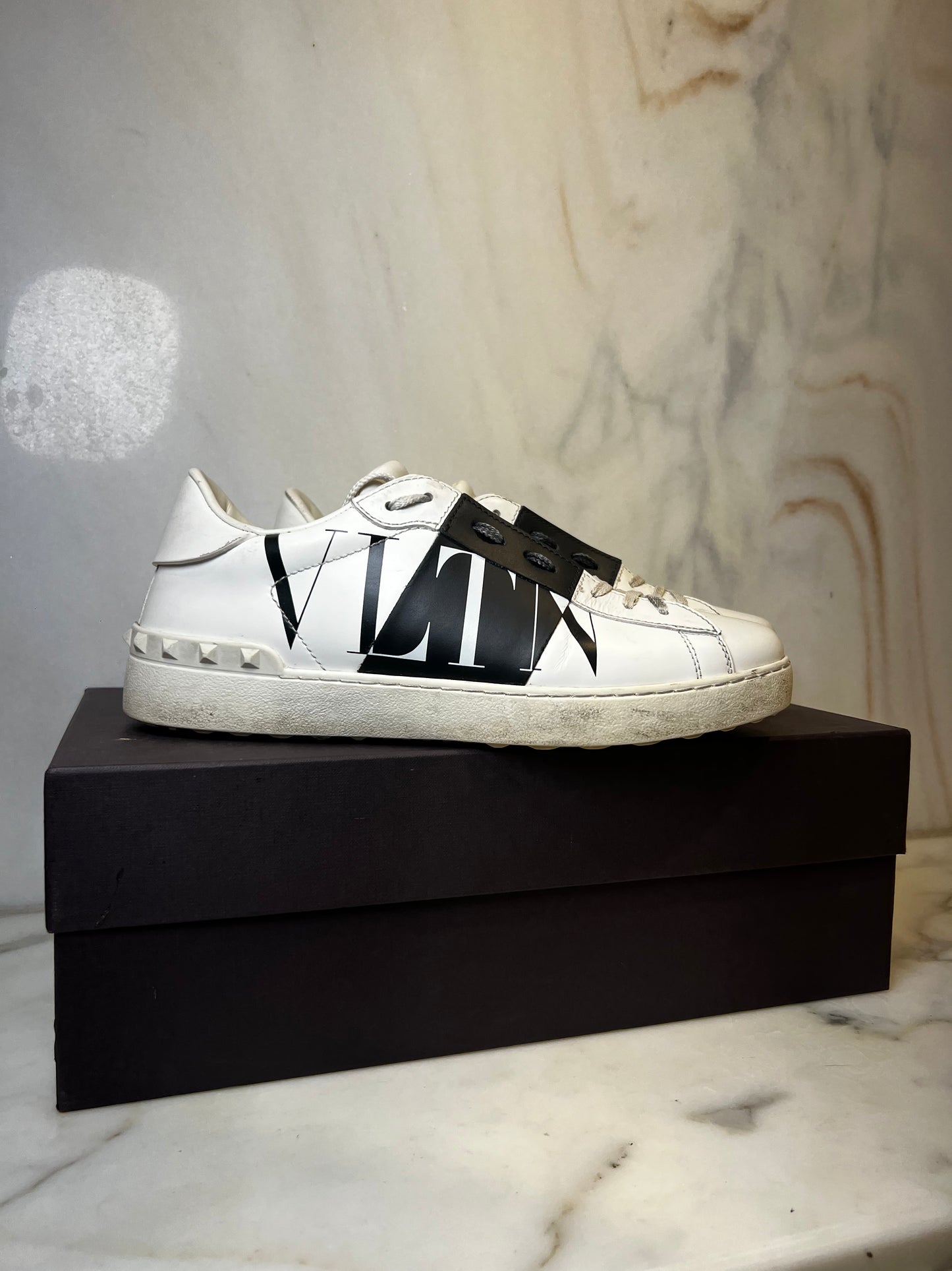 Tenis Valentino