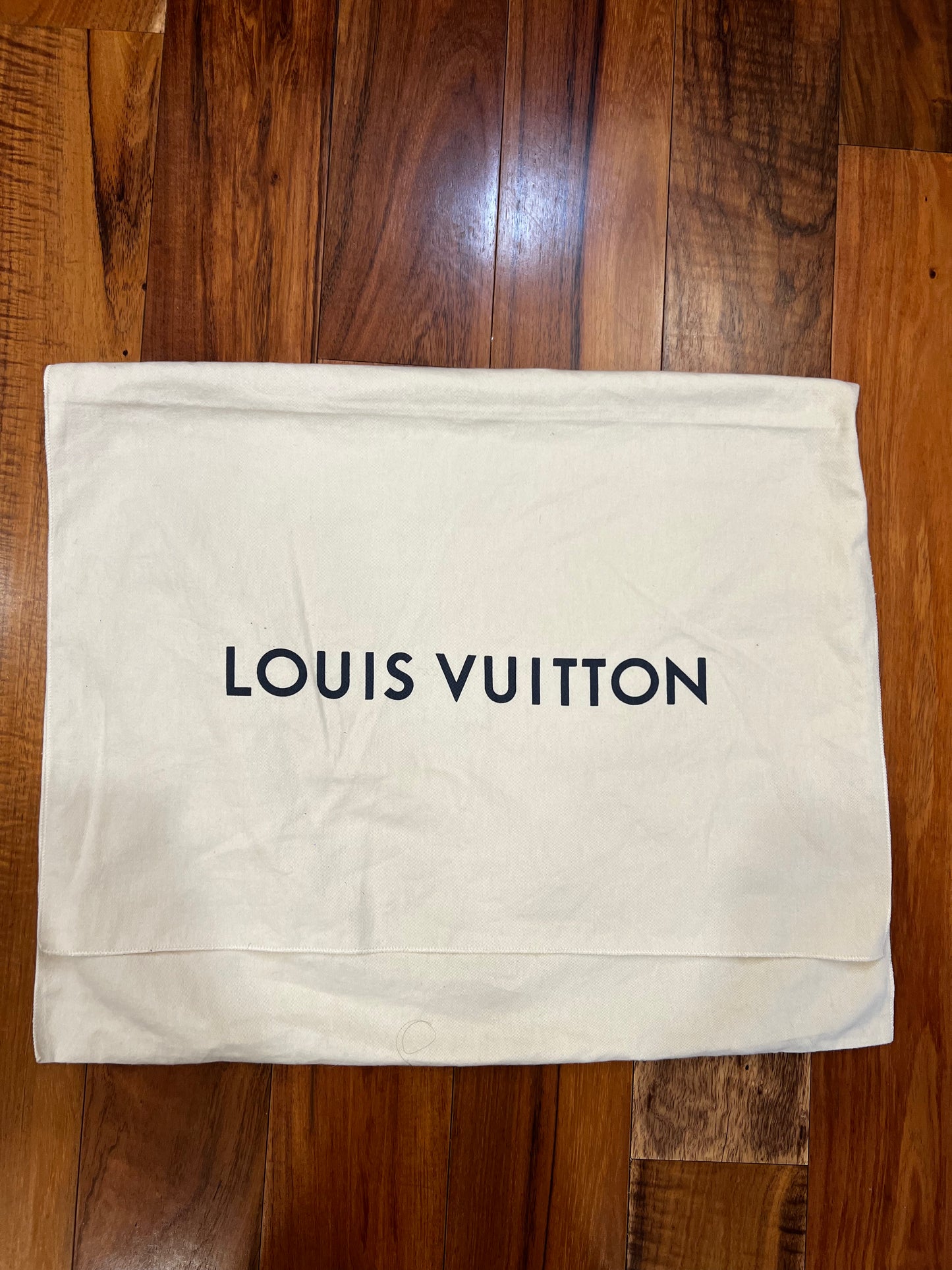 Louis Vuitton Monogram Artsy Tote